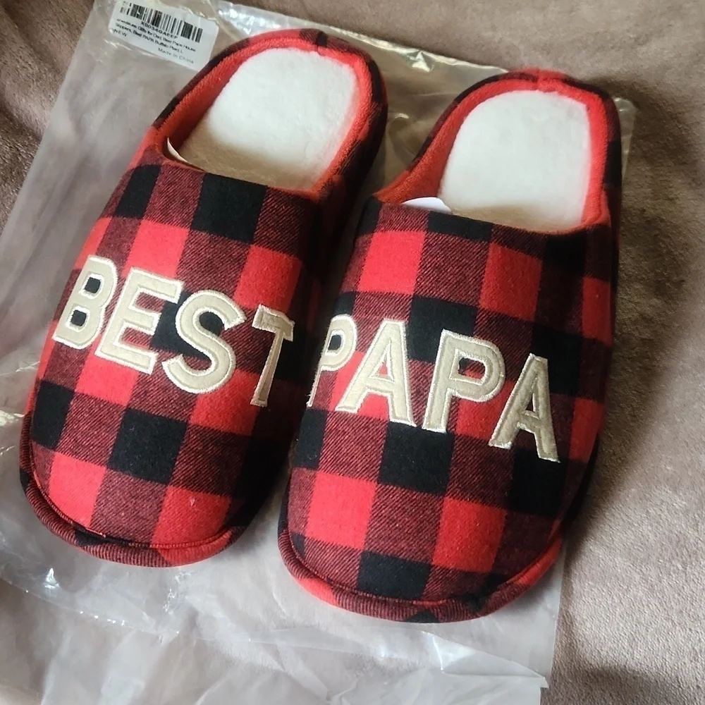 Best Papa Buffalo Plaid Slippers Size Large, Mens 8-9